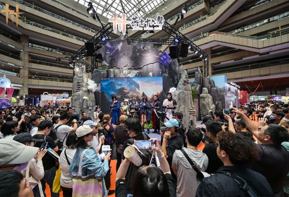 《燕雲十六聲》2.0「2026漫畫博覽會」登場！搬入「不見山」獨特實景，與超人氣鵝霸帶來豐富驚喜！